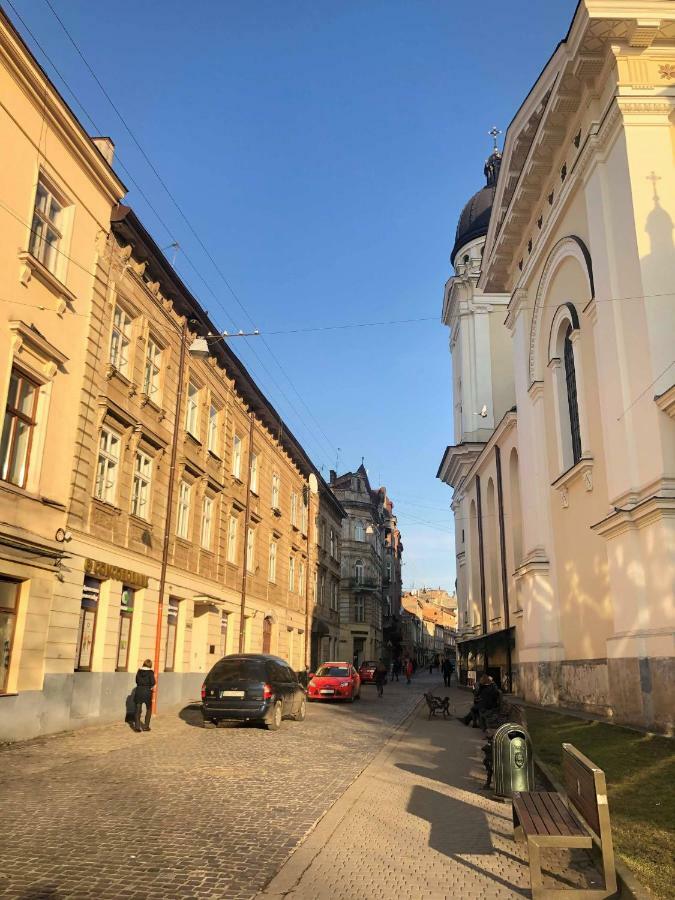 Modern Apartment In Lviv Historic Centre Kültér fotó